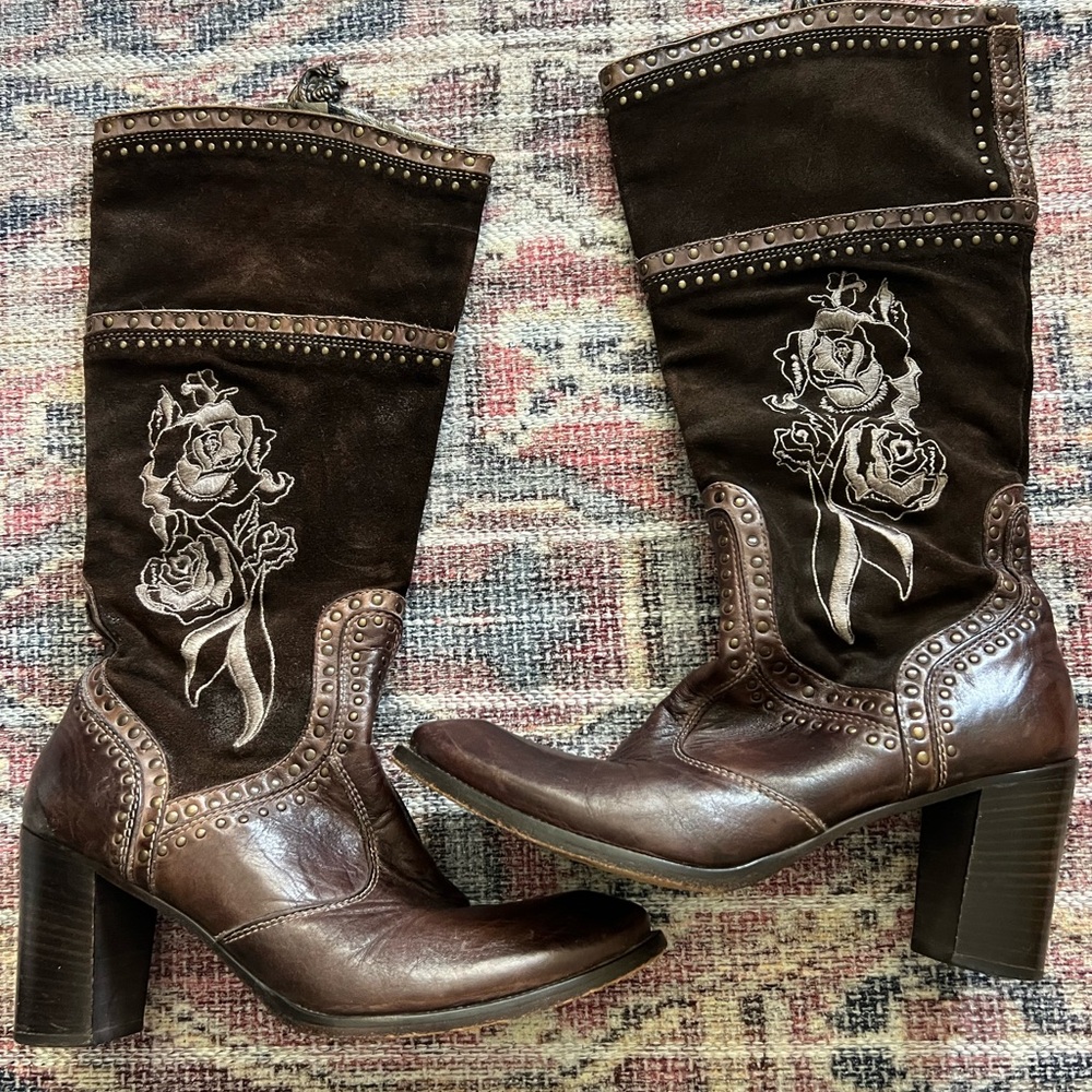Women’s Mark Nason Embroidered Brown Suede and leather Boots size 8